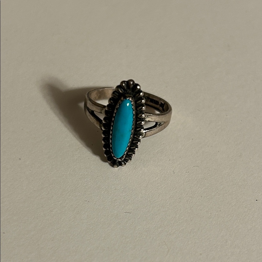 VTG Sterling Silver Blue Turquoise Gemstone Tribal Ring Size 7